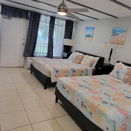 Bay View, Studio206, Beach Steps Away! Pool+Wifi Ruskin Exterior photo