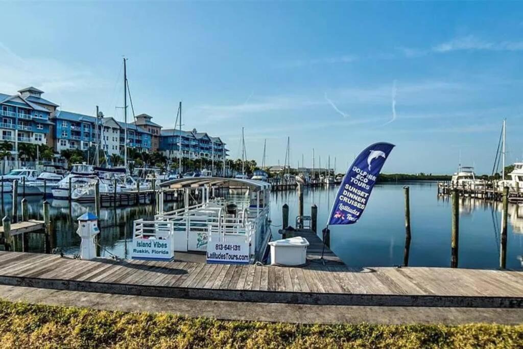 Bay View, Studio206, Beach Steps Away! Pool+Wifi Ruskin Exterior photo