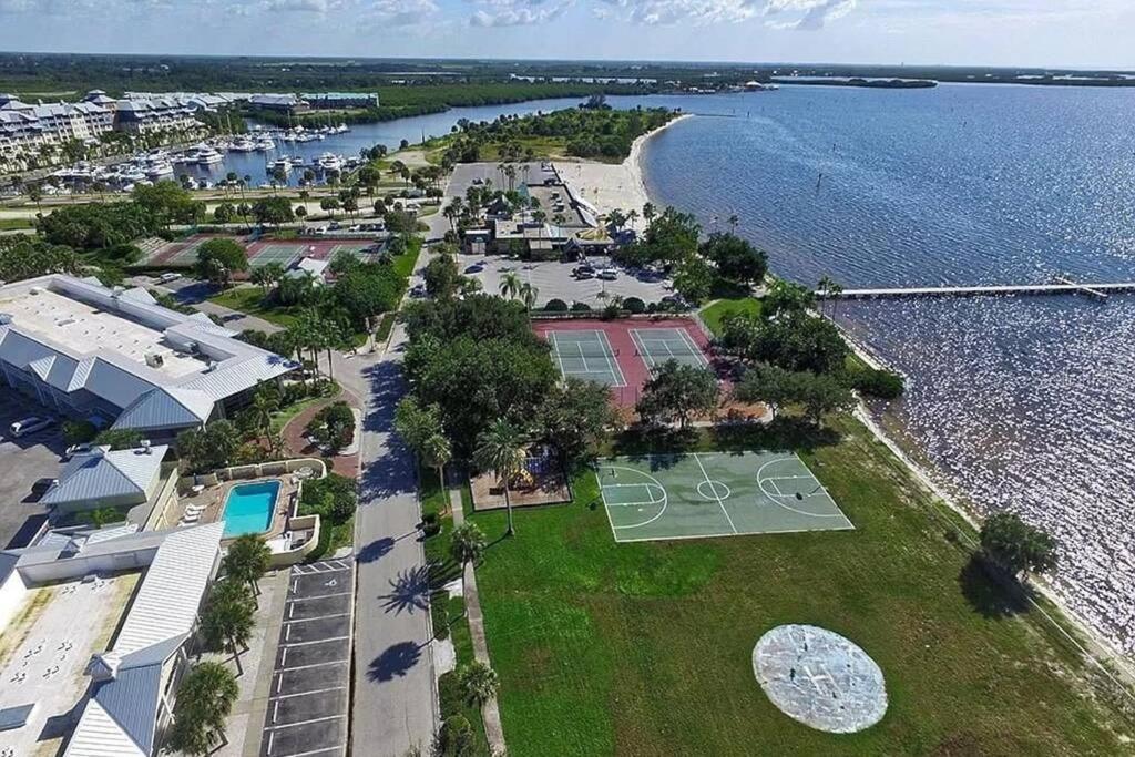 Bay View, Studio206, Beach Steps Away! Pool+Wifi Ruskin Exterior photo
